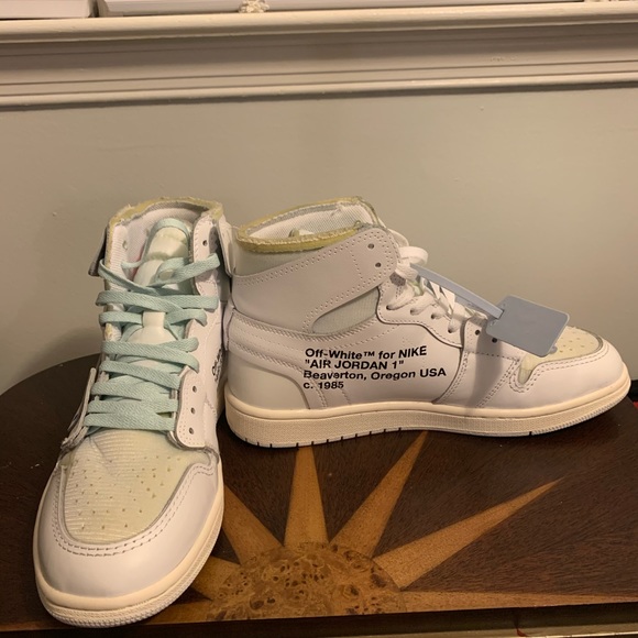 Off White x Nike Air Jordan 1 - Picture 5 of 6